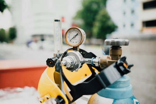 LPG cylinder setup & delivery
