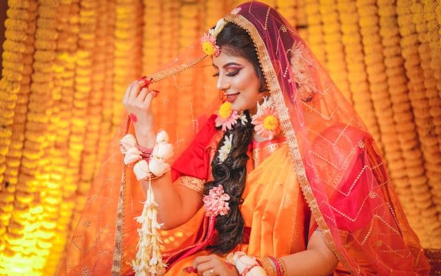পার্টি ও ব্রাইডাল মেকআপ