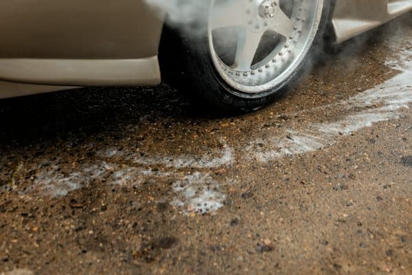বাইরের দেয়াল ও পার্কিং প্রেশার ওয়াশ