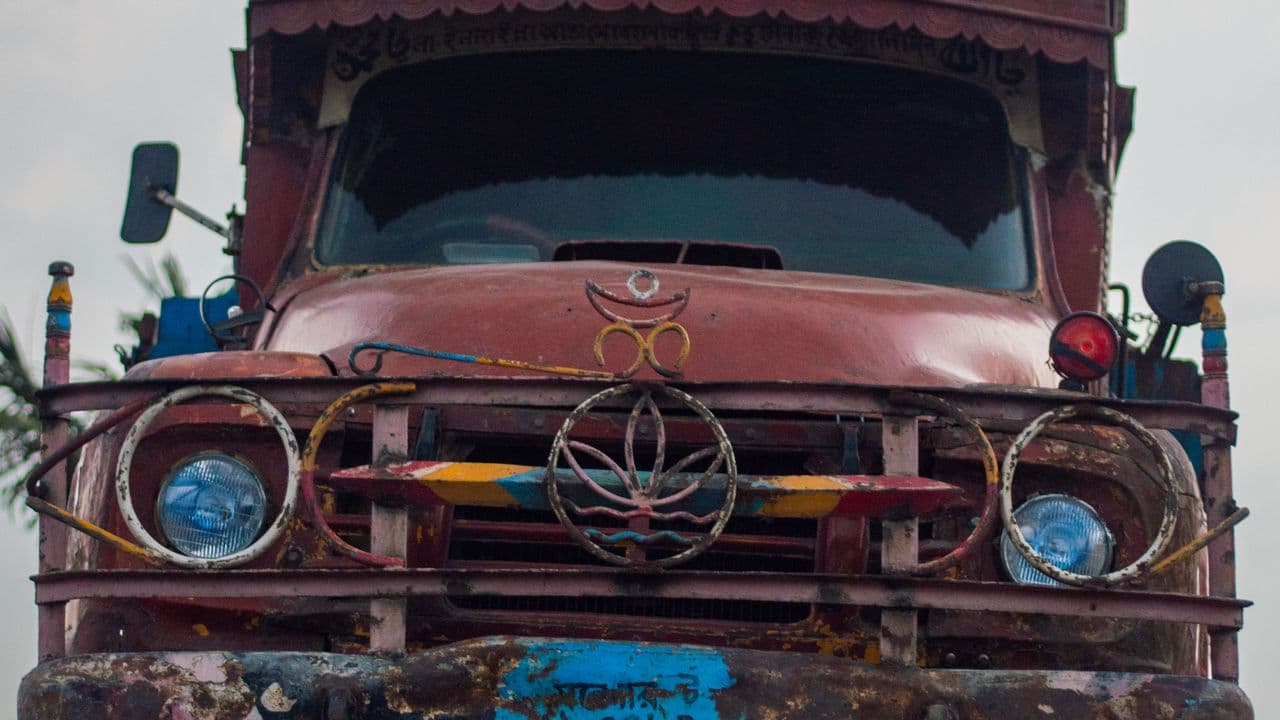 পিকআপ ও মিনি ট্রাক ভাড়া